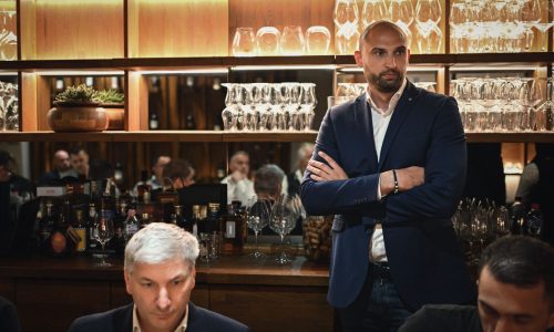 Sapat nove etikete (19)